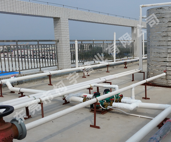 聚氨酯發(fā)泡保溫管 聚氨酯發(fā)泡保溫管